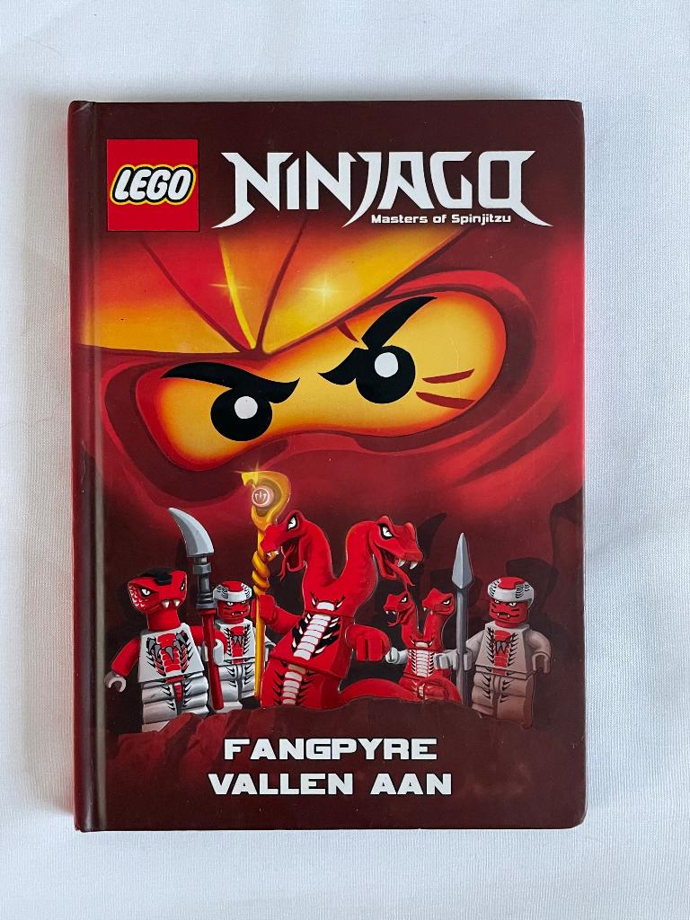 LEGO Ninjago boek: Fangpyre vallen aan!, Ophalen of Verzenden, Zo goed als nieuw, LEGO, Fictie