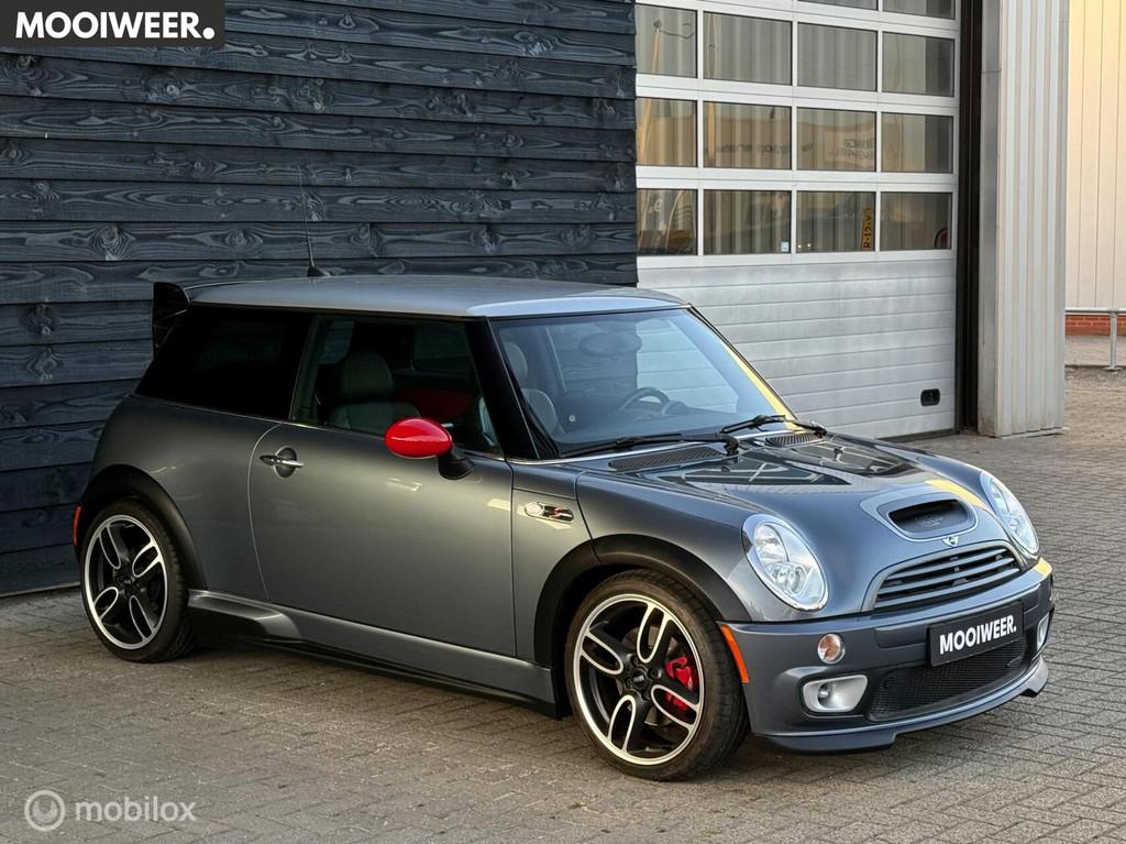 Mini 1.6 Cooper S John Cooper Works GP1 #0345, Auto's, Voorwielaandrijving, Gebruikt, Zwart, 4 cilinders