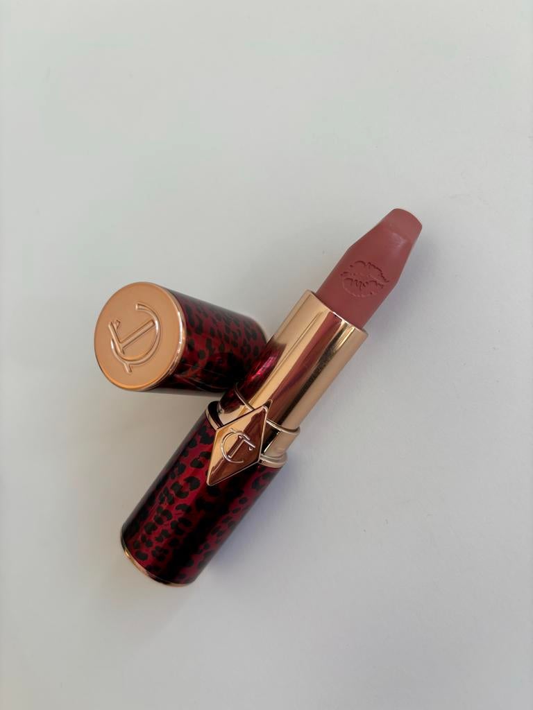 Charlotte Tilbury Lipstick - Dancefloor Princes, Lippen, Nieuw, Ophalen of Verzenden, Make-up