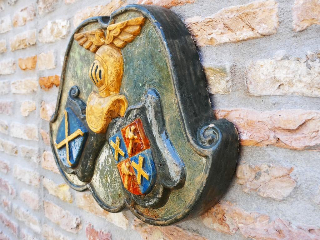 Gevelsteen wapenschild Ridderhelm Heraldiek RIT Tegelen, Antiek en Kunst, Ophalen of Verzenden