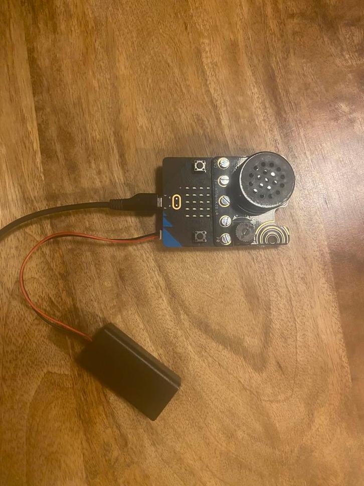 Microbit met luidspreker en batterijhouder, Hobby en Vrije tijd, Overige Hobby en Vrije tijd, Gebruikt, Ophalen of Verzenden