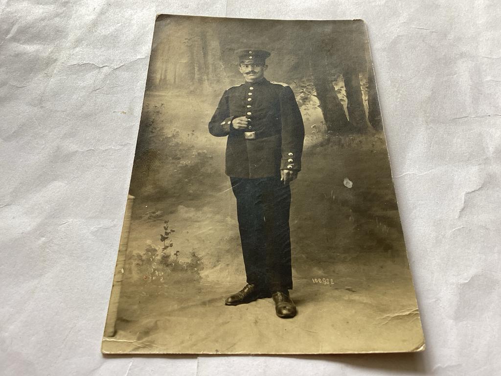 Oude foto van een man in uniform, ca. 1900, Verzamelen, Militaria | Algemeen, Ophalen of Verzenden