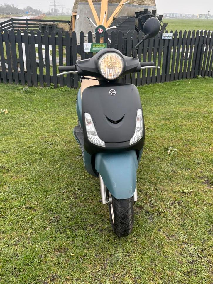 Sym Fiddle Brom 45 Km Geel, Fietsen en Brommers, Scooters | SYM, Gebruikt, Fiddle, Maximaal 45 km/u, Benzine, Ophalen