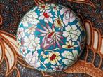 Mooi oud Chinees doosje van cloisonne met bloemen 8,1 cm., Ophalen of Verzenden