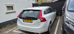 Volvo V60 D4 181pk Start/stop Geartronic 2014 Wit, Auto's, 1502 kg, 1800 kg, 4 cilinders, Wit