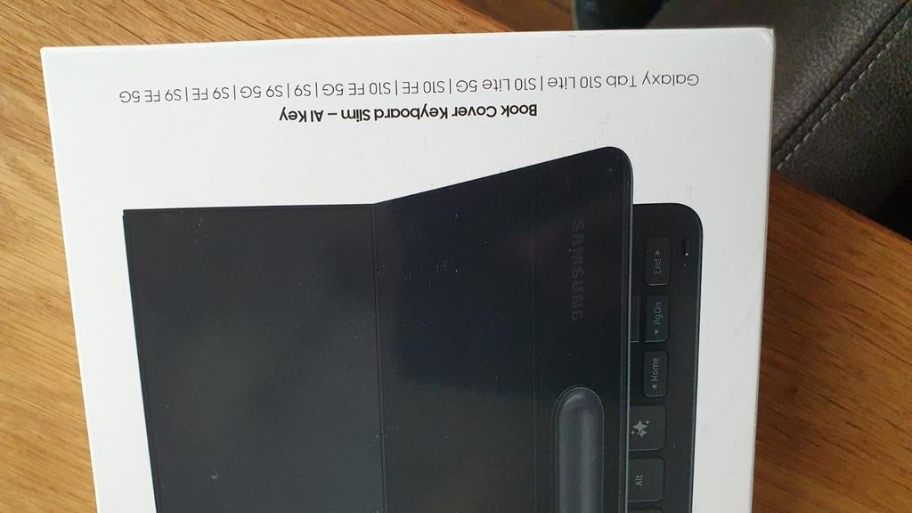 Samsung hoesje met toetsenbord, Ophalen of Verzenden, Nieuw, 10 inch, Bescherming voor- en achterkant