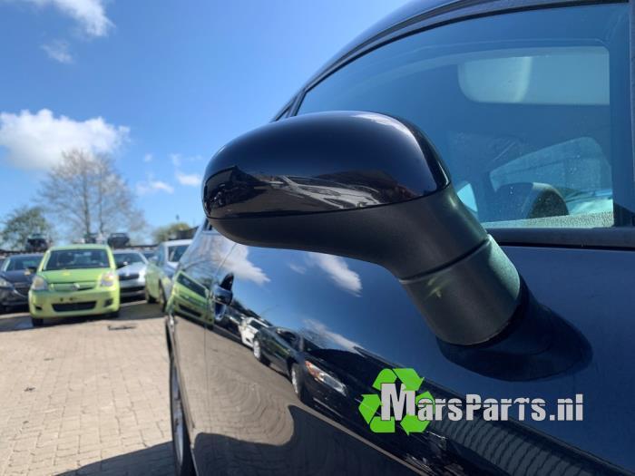 Buitenspiegel rechts van een Seat Leon, Auto-onderdelen, Spiegels, Seat, Gebruikt, 3 maanden garantie, Ophalen of Verzenden