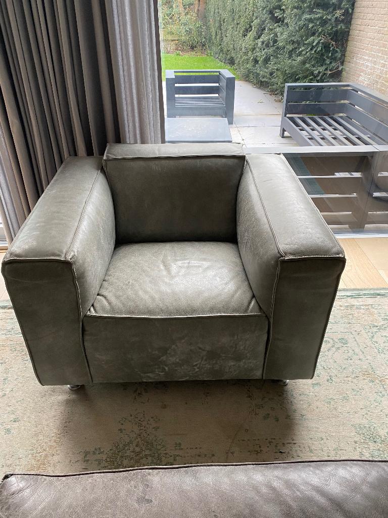 Comfortabele leren fauteuil (kubus model) – groengrijs, Ophalen, Gebruikt, 100 tot 125 cm, Leer