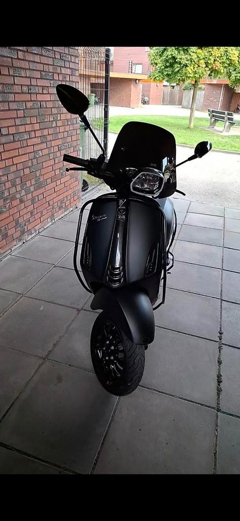 Vespa Sprint 50cc Mat Zwart waardepeiling, Fietsen en Brommers, Scooters | Vespa, Zo goed als nieuw, Vespa S, Maximaal 45 km/u