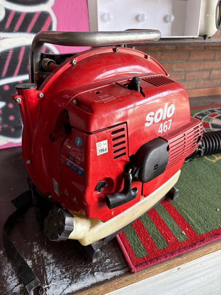 Solo 467 bladblazer, Tuin en Terras, Bladblazers, Ophalen, Gebruikt, Benzine, Ruggedragen