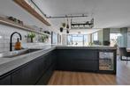 Zo goed als nieuwe keuken met luxe inbouwapparatuur, Ophalen, Zwart, Hoekkeuken, Graniet of Steen