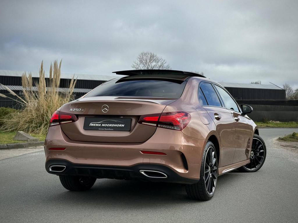 Mercedes A-klasse 250 e AMG Limousine A250e Panoramadak|Burm, Gebruikt, Zwart, Bedrijf, Hybride Elektrisch/Benzine