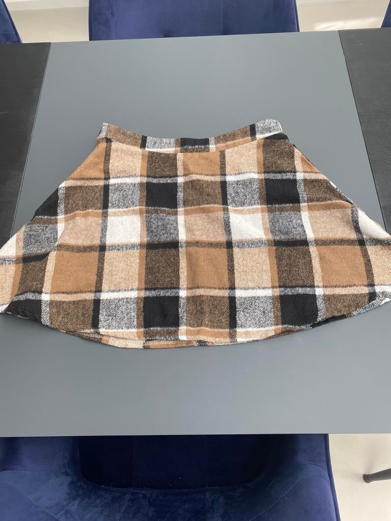 Geruite rok, Verzenden, Gedragen, Maat 42/44 (L)