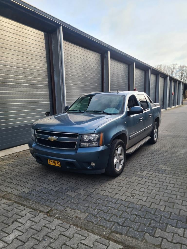 Chevrolet avalanche 2008 marge., Auto's, Vrachtwagens, Automaat, Achterwielaandrijving, Beige, Blauw