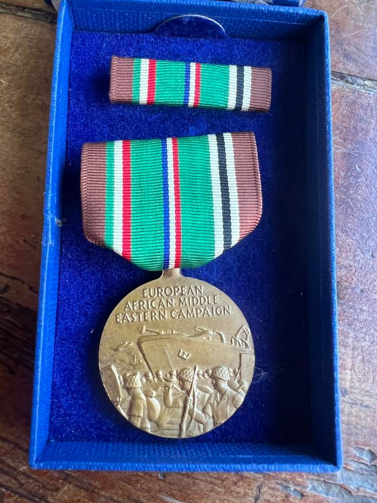 WO2 Amerikaans European Campaign medal in doosje medaille, Verzamelen, Militaria | Tweede Wereldoorlog, Ophalen of Verzenden, Marine
