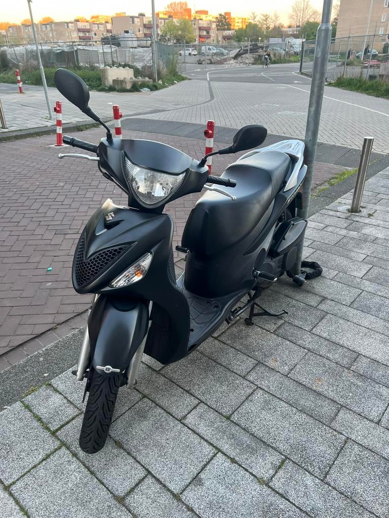 Suzuki Sixteen 150cc Tweede Eigenaar, Motoren, Motoren | Suzuki, Particulier