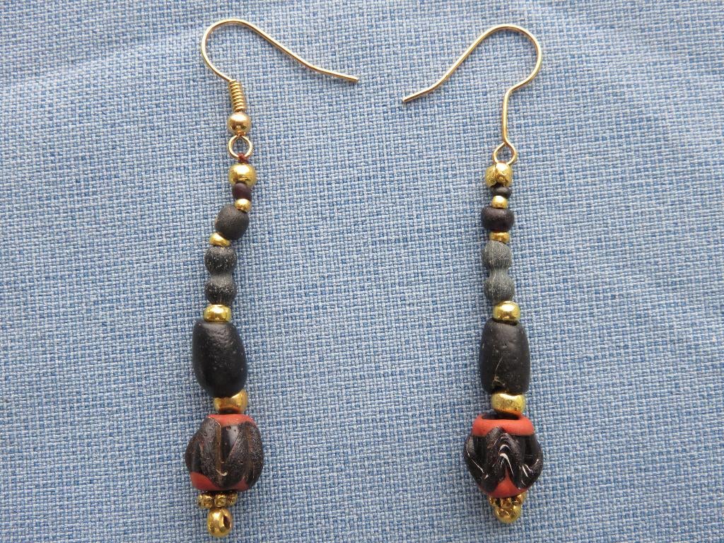 Romeinse rijk . oorhangers – ca. 1600 jaar oud - bodemvondst, Ophalen of Verzenden, Overige materialen, Oorbellen