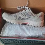 Nieuwe Saucony Grid Peak Grey wandelschoen  Mt46 is 45 1/2, Ophalen of Verzenden, Zo goed als nieuw, Wandelschoenen of Bergschoenen