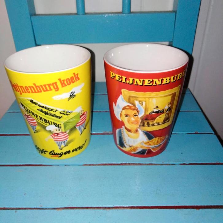 Peijnenburg bekers 1x rood 1x geel, Huis en Inrichting, Keuken | Servies, Gebruikt, Glas of Glazen, Overige stijlen, Aardewerk