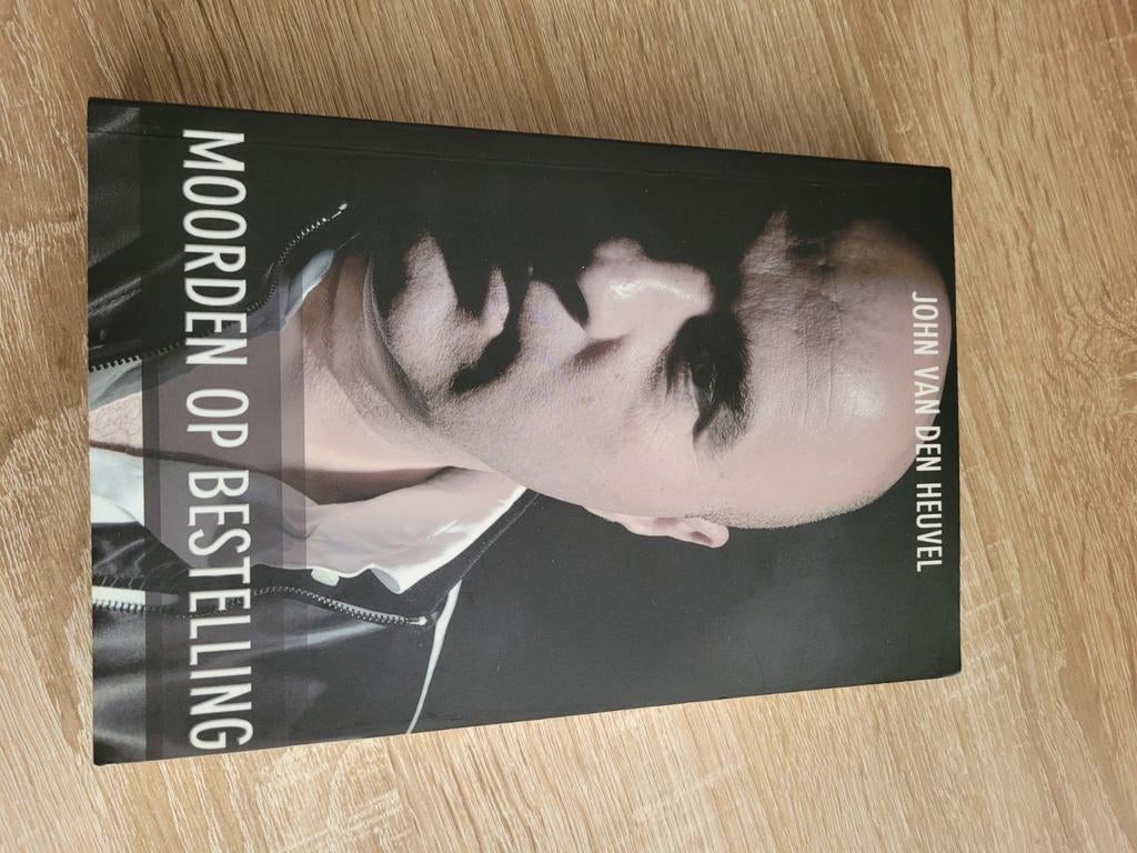 John van den Heuvel - Moorden op Bestelling, Ophalen of Verzenden, Zo goed als nieuw, John van den Heuvel
