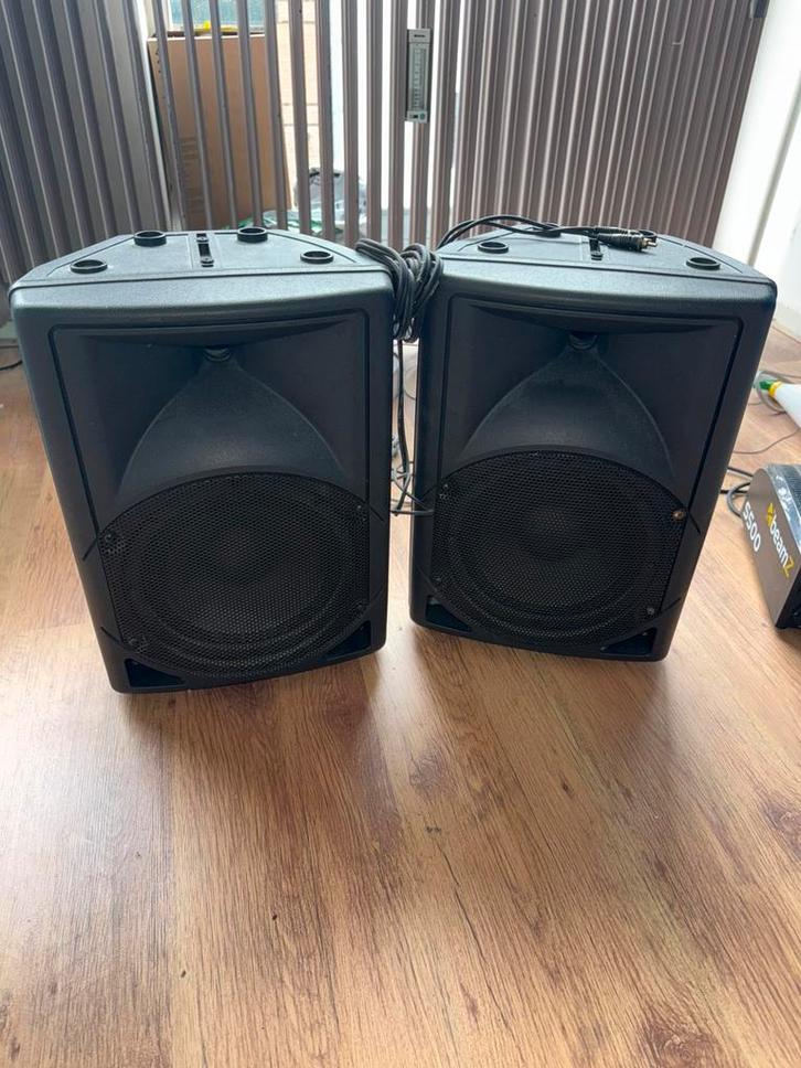 Devine Artis 8A Actieve Speaker set (2 stuks), Audio, Tv en Foto, Luidsprekers, Gebruikt, Front, Rear of Stereo speakers, 120 watt of meer