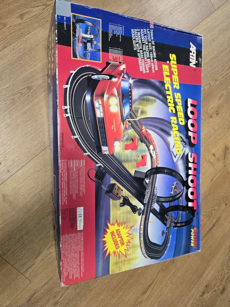 Oude Artin racebaan werking onbekend € 25 euro, Kinderen en Baby's, Ophalen of Verzenden, Gebruikt, Elektrisch, Overige merken