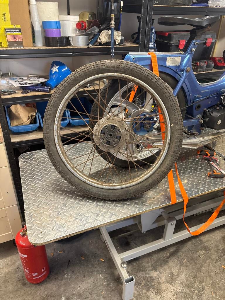 Klassiek spaakwiel voor Honda S65 (vermoedelijk), Ophalen of Verzenden, Gebruikt, Overige typen