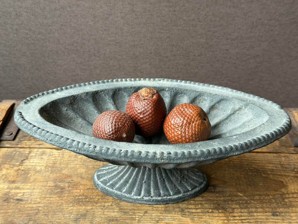 Gietijzeren schaal - landelijk, brocante, jeanne d’ arc, Ophalen of Verzenden, Zo goed als nieuw