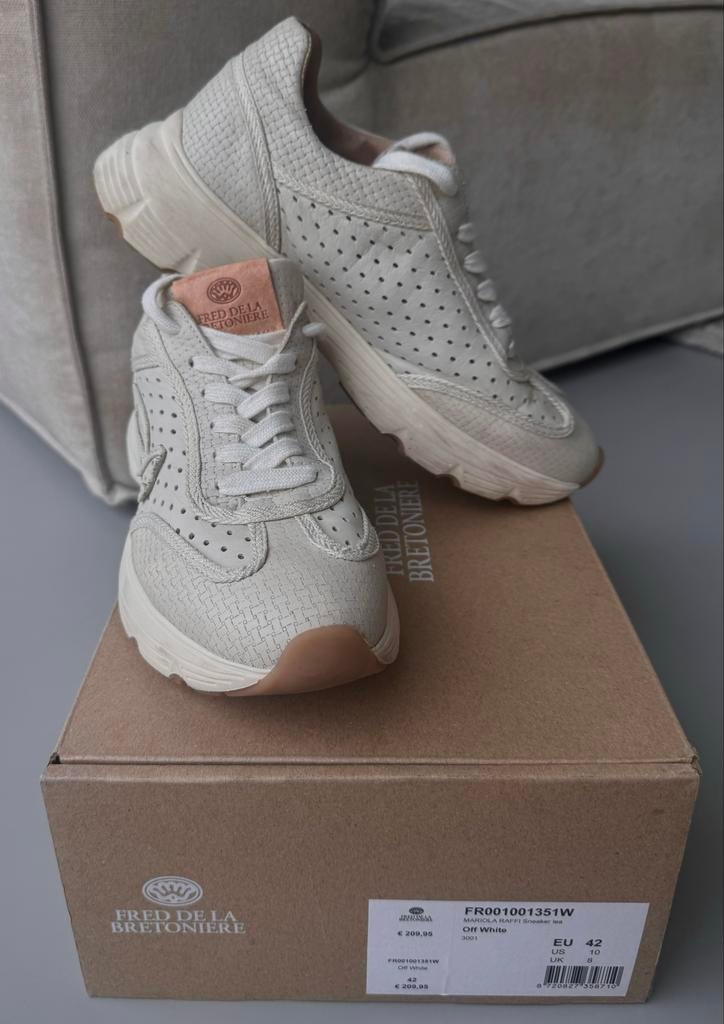 Crème Fred de la Bretoniere sneakers - maat 41, Kleding | Dames, Schoenen, Ophalen of Verzenden, Zo goed als nieuw, Beige, Sneakers of Gympen