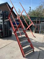 Stalen trap 1.76.m1.95h 71 br. 8x anti slip trede gegalvan, Ophalen, Gebruikt