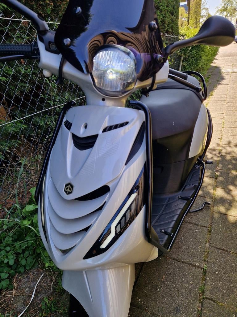 Piaggio Zip BROM 2016 Scooter, Fietsen en Brommers, Scooters | Piaggio, Zo goed als nieuw, Zip, Benzine, Ophalen of Verzenden