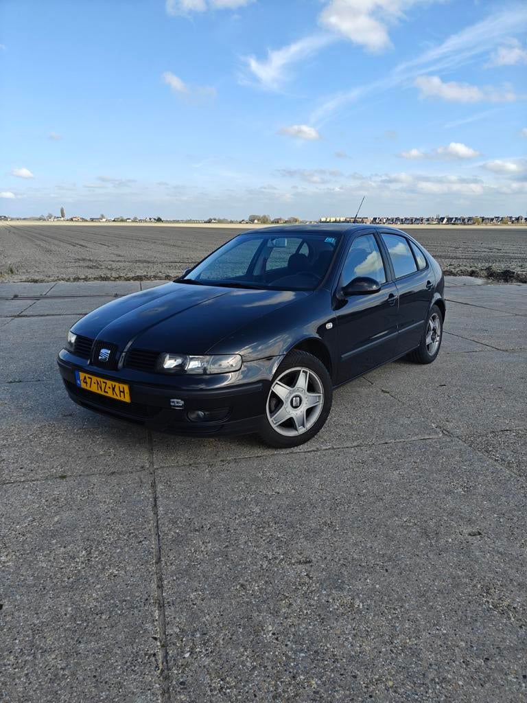 Seat Leon sport 1.8 20V 92KW 2004 APK tot Januari 2027, Auto's, Voorwielaandrijving, 1321 kg, Zwart, 4 cilinders