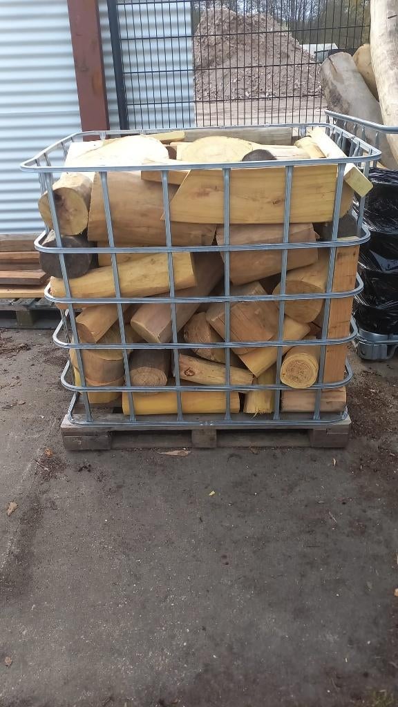 Openhaardhout, kachelhout Rubinia,droog, 6 m³ of meer, Ophalen, Overige houtsoorten, Stammen