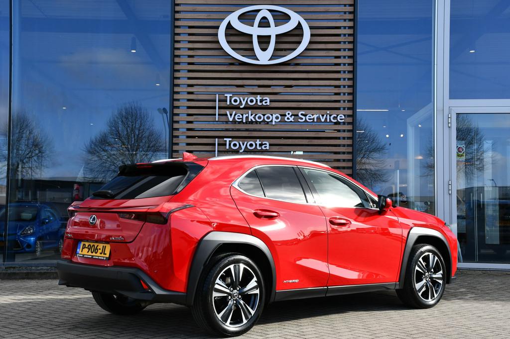 Lexus UX 250h Preference Line Automaat 184pk | Trekhaak | Do, Auto's, Lexus, 12 maanden, Gebruikt, 4 cilinders, Origineel Nederlands