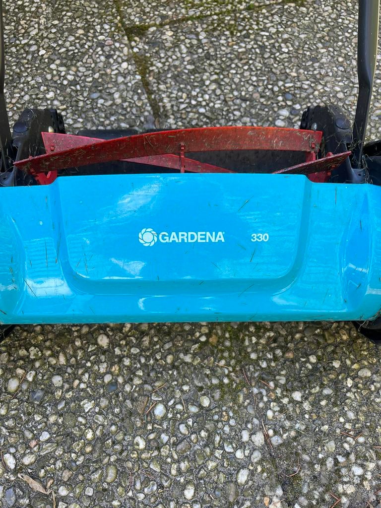 Gardena 330 handgrasmaaier, Tuin en Terras, Grasmaaiers, Ophalen, Handgrasmaaier, Zo goed als nieuw, 30 t/m 39 cm