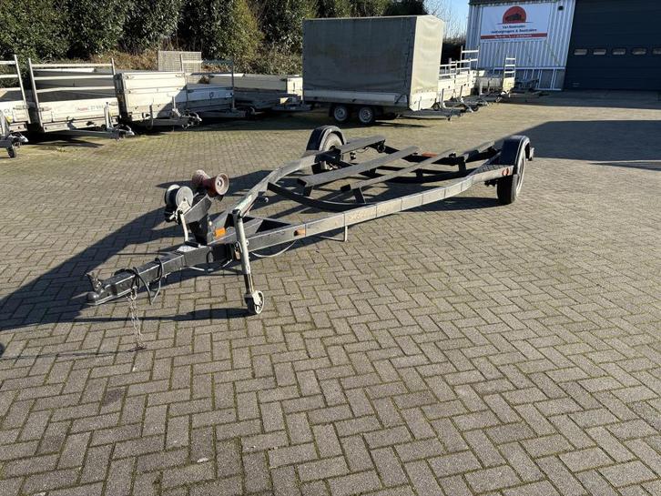 Stallingsboottrailer 550x255 cm 1600 kg 750 kg boot trailer, Watersport en Boten, Boottrailers, Gebruikt