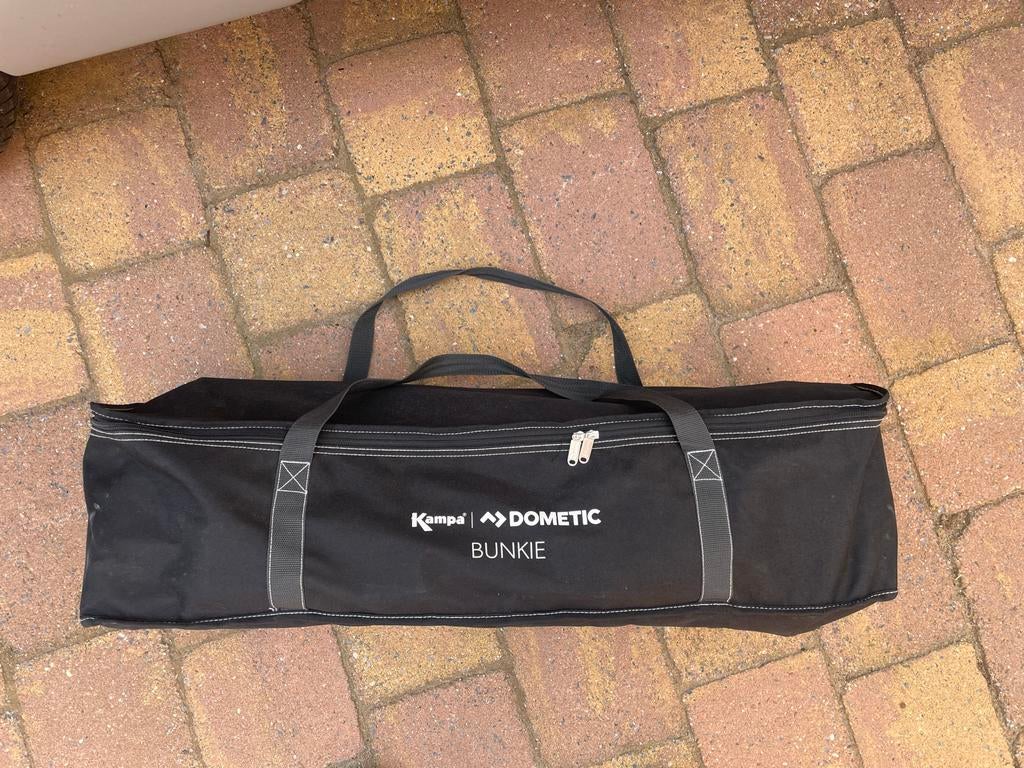 Kampa Bunkie Stapelbed - Comfortabel en Compact Kampeerbed, Caravans en Kamperen, Kampeermeubelen, Gebruikt, Overige, Ophalen of Verzenden