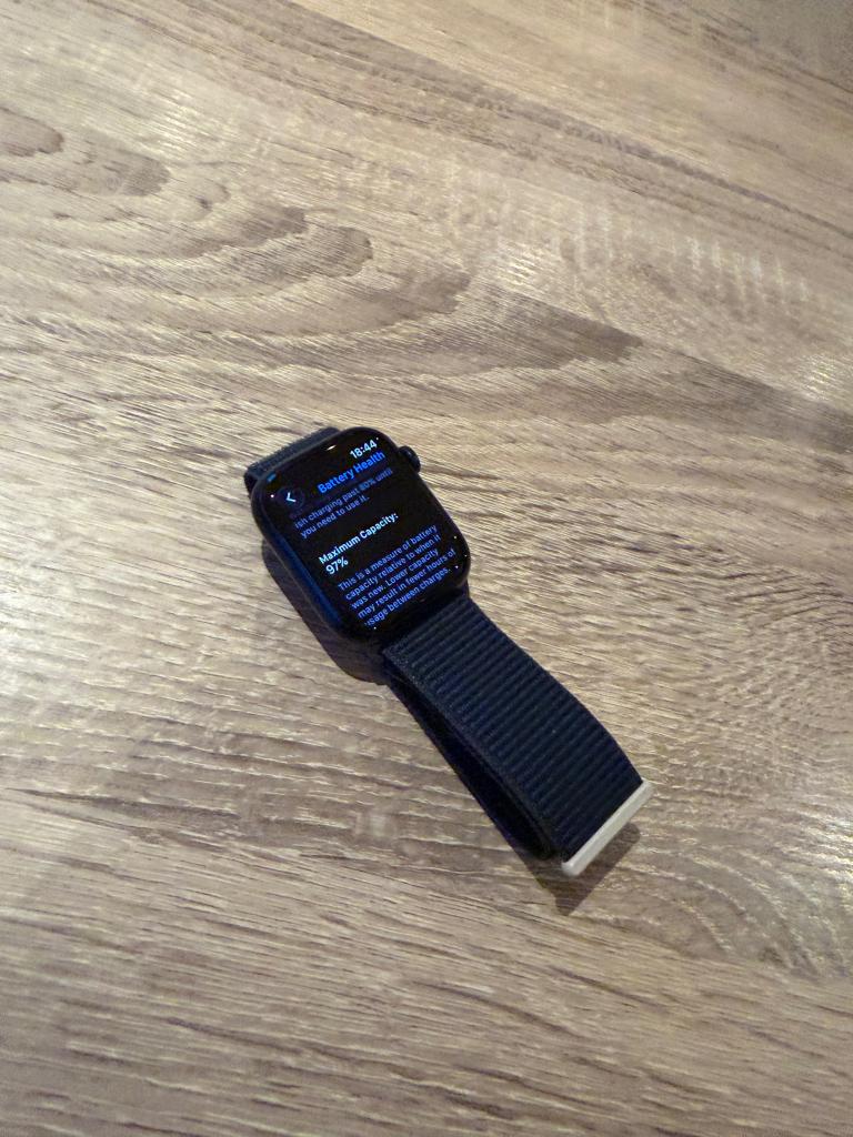 Apple Watch 9 45MM Zwart Cellular | 97% accu, Ophalen, Apple, Support@apple.com, Cupertino California