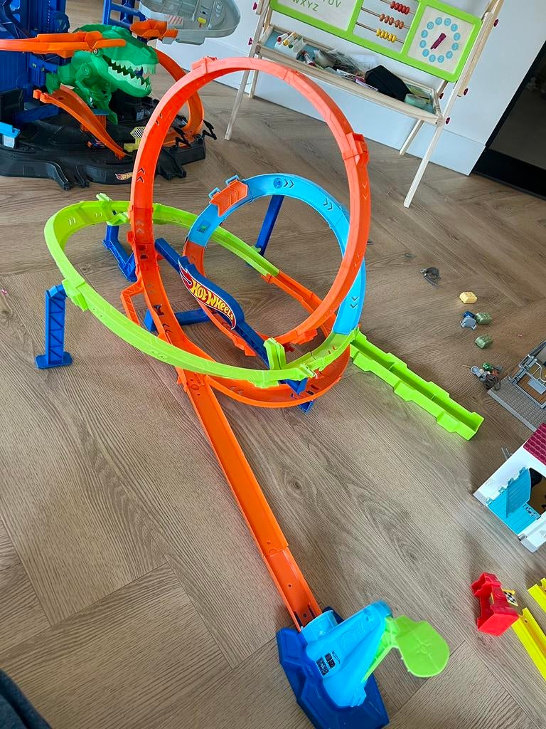 Hot Wheels Action Hyper Loop Extreme, Kinderen en Baby's, Speelgoed | Racebanen, Ophalen of Verzenden, Zo goed als nieuw, Handmatig