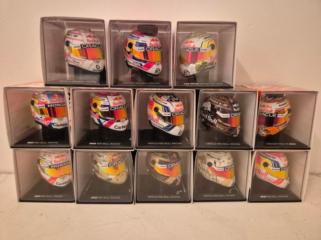 MAX VERSTAPPEN 1:4 HELMEN COLLECTIE NIEUW ONGEOPEND REDBULL, Verzamelen, Ophalen, Nieuw, Formule 1