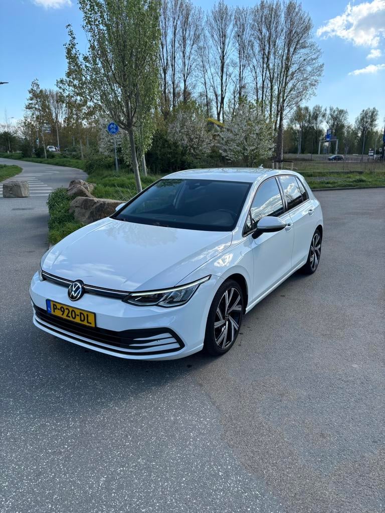 Volkswagen Golf 1.5 Etsi 150pk 7-DSG 2020 Wit /ACC/navi, 1498 cc, 680 kg, 4 cilinders, Wit