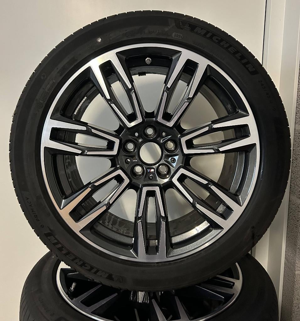Origineel! BMW I5 5-serie G60 G61 935M Velgen + Banden, 19 inch, Banden en Velgen, Ophalen of Verzenden, Personenwagen
