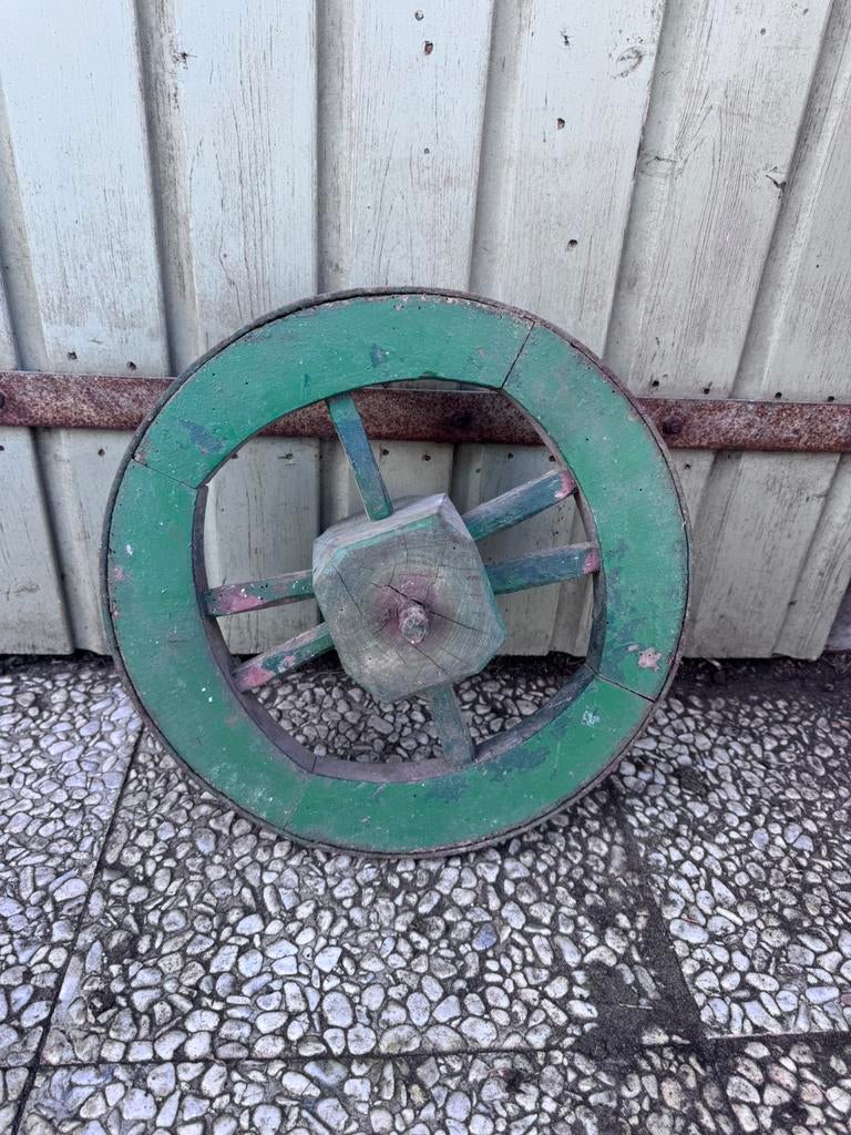 Antieke houten antiek Kruiwagen wiel, Tuin en Terras, Kruiwagens, Ophalen, Gebruikt