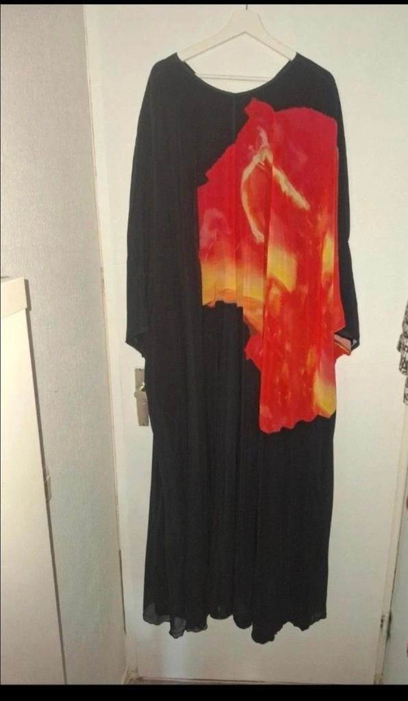 Lange wijde jurk met tule, Verzenden