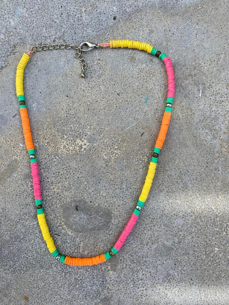 5 stuks Ibiza Boho kettingen Bohemien prijs p, Ophalen of Verzenden, Zo goed als nieuw, Overige kleuren, Kunststof