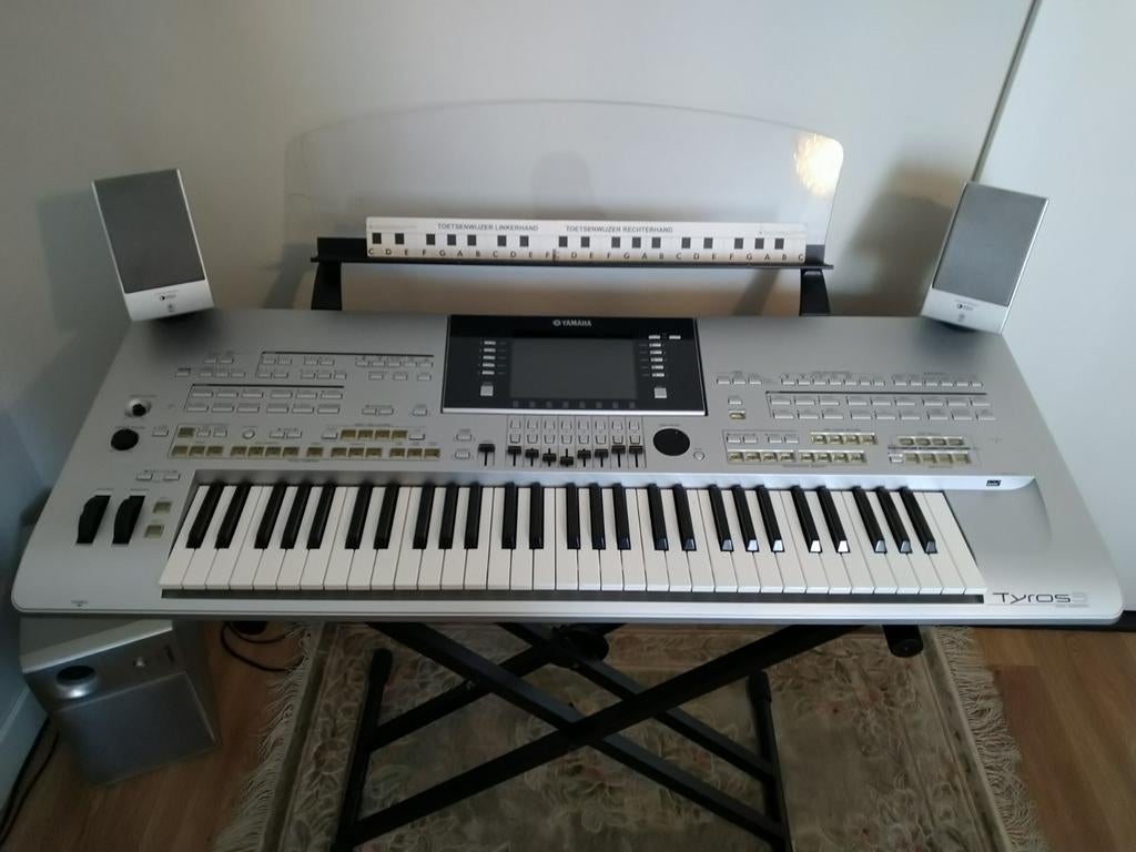 Yamaha Tyros 3 keyboard, Muziek en Instrumenten, Keyboards, Ophalen, Zo goed als nieuw, 61 toetsen, Yamaha