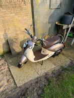 Kymco Mio Scooter - Goed onderhouden met lichte schade, Fietsen en Brommers, Snorfietsen en Snorscooters, Ophalen, Gebruikt, Benzine