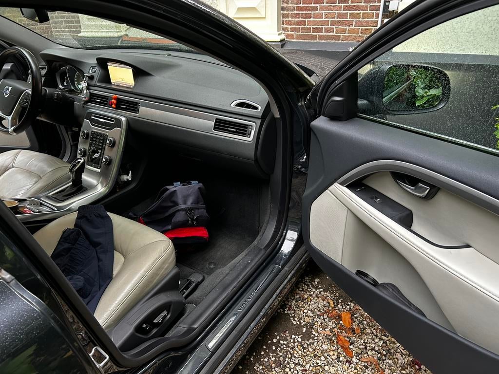 Volvo V70 1.6D Driv-e 84KW Powershift 2014 Grijs, 1503 kg, 4 cilinders, 1500 kg, Particulier