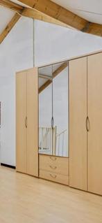 Driedelige kledingkast met grote spiegel, 100 tot 150 cm, 200 cm of meer, Huisgarderobe, Ophalen of Verzenden