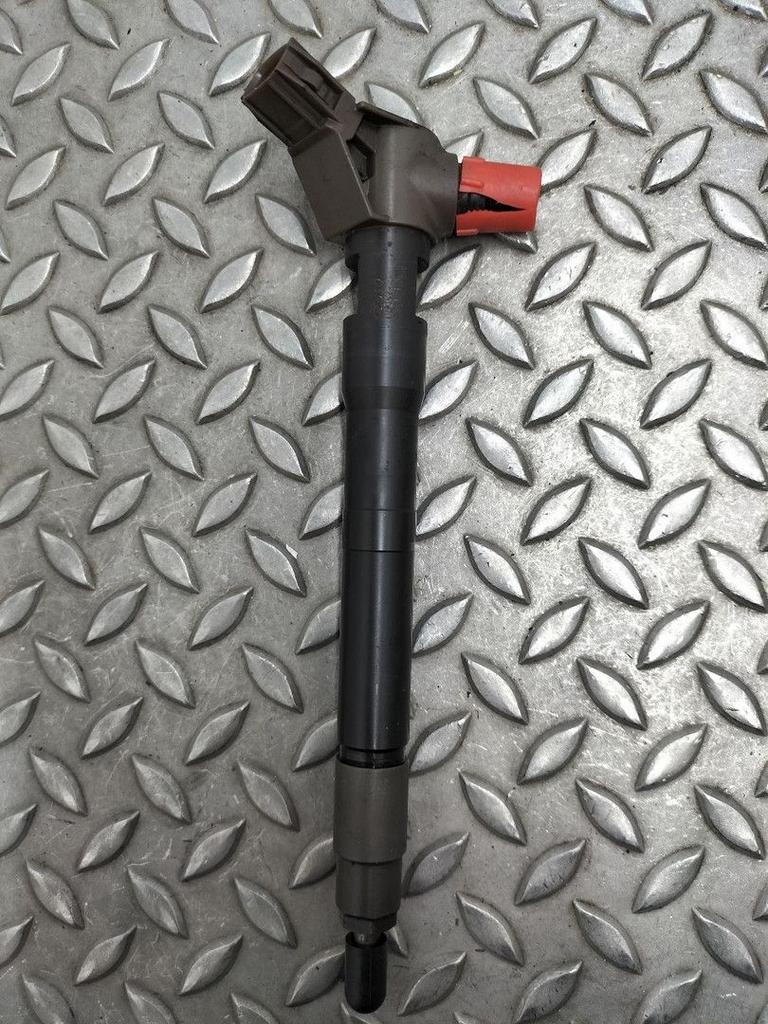 MAZDA CX-5 BRANDSTOF INJECTOR / VERSTUIVER SH0113H50 2014, Ophalen of Verzenden, Gebruikt, Stiba lid